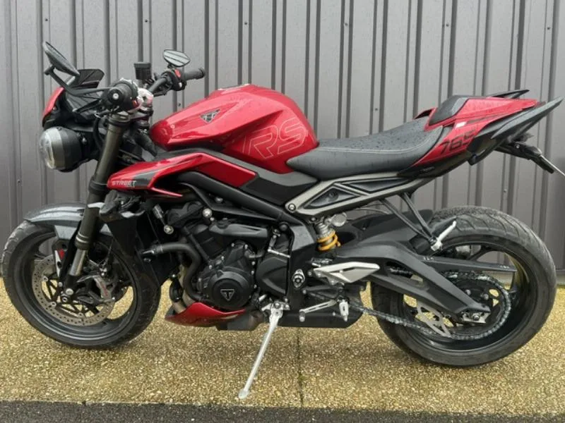 STREET TRIPLE 765 RS