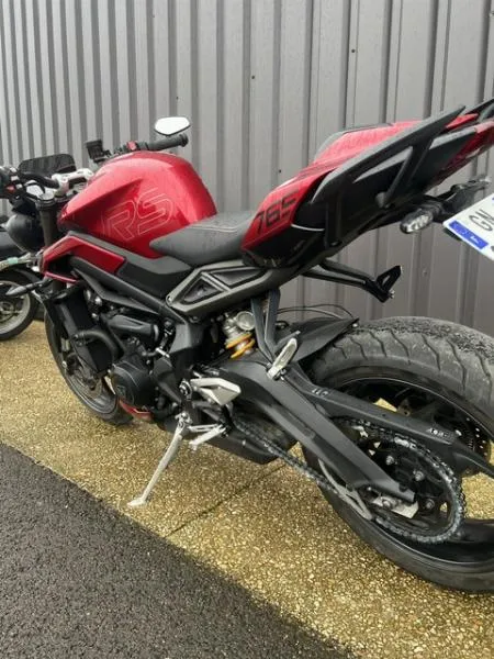 STREET TRIPLE 765 RS