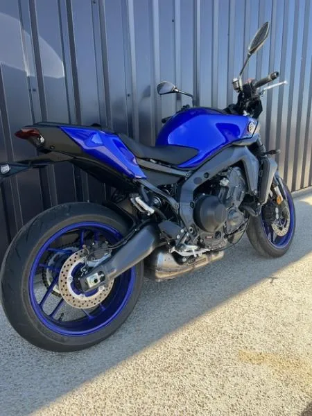 MT09