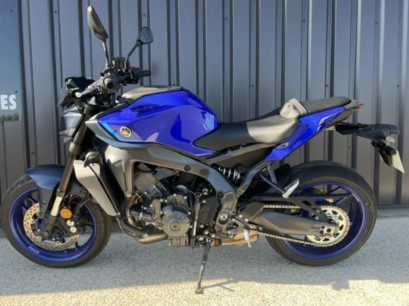 MT09