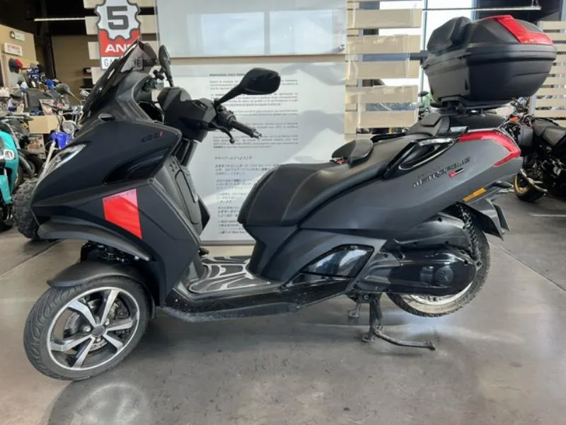 METROPOLIS 400
