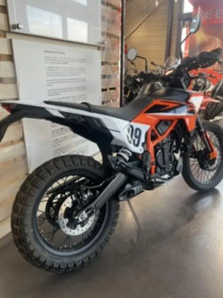 125 ER