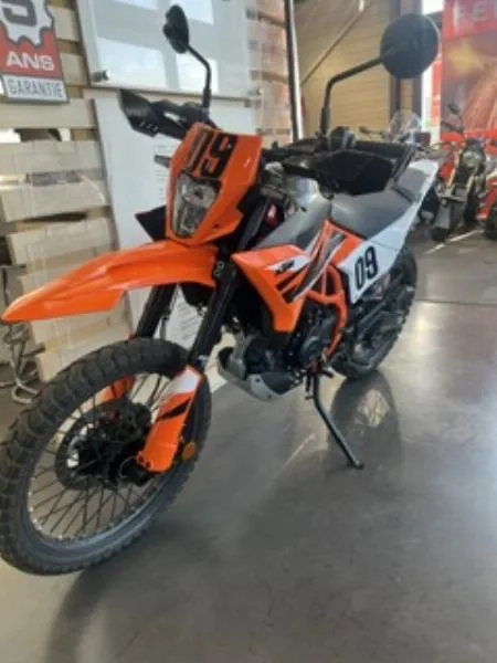 125 ER