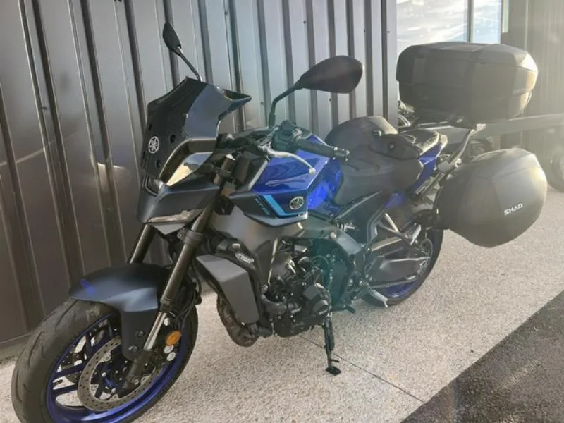 MT09