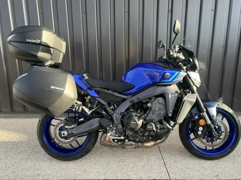 MT09