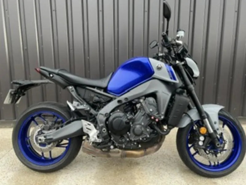 MT09