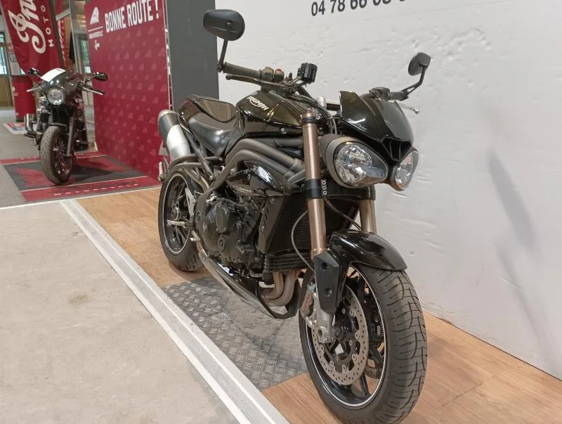 1050 SPEED TRIPLE S