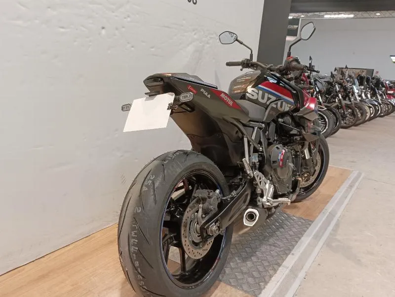 GSX 8S