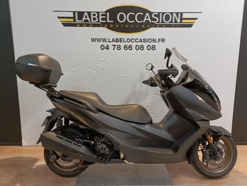 350 E 2024