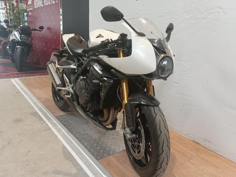 SPEED TRIPLE 1200 RR