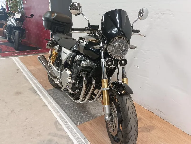 CB 1100 RS