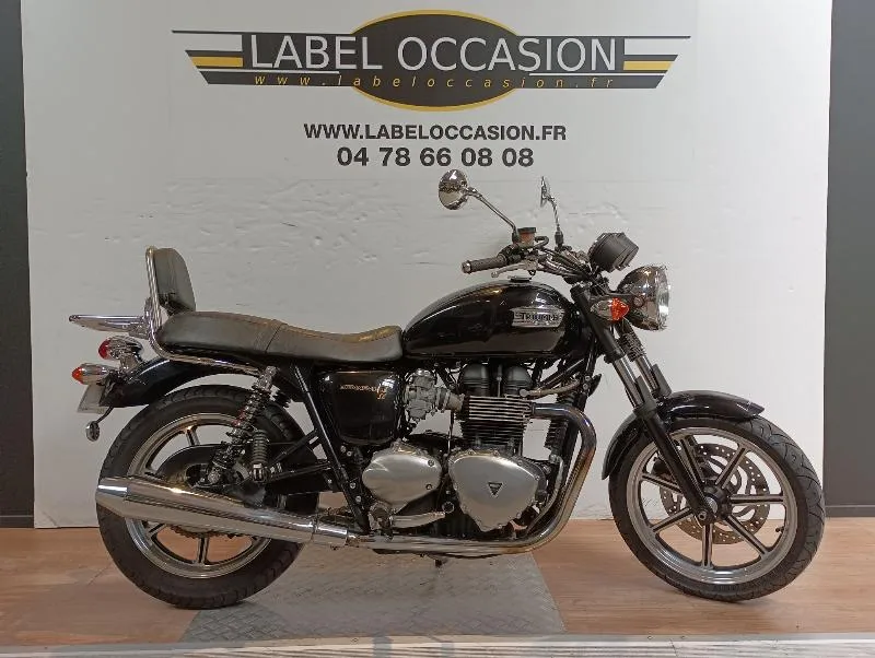 BONNEVILLE 865 SE 2012