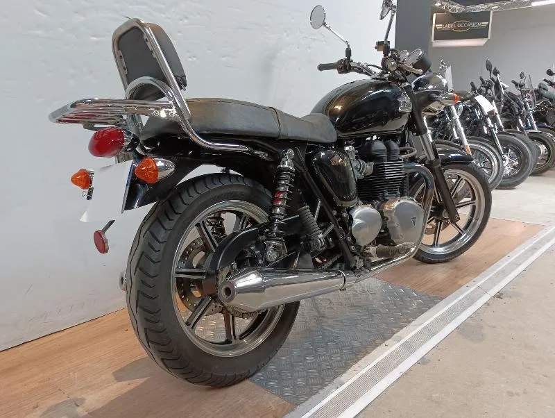 BONNEVILLE 865 SE