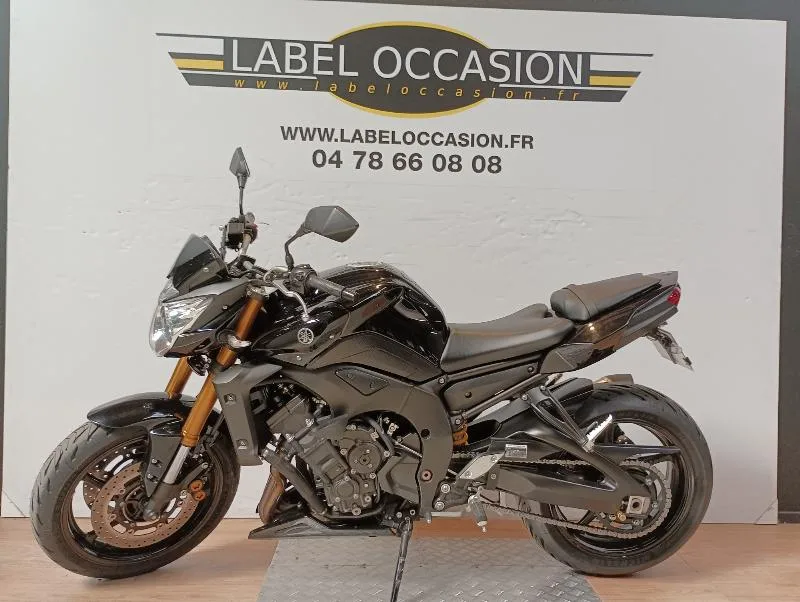 FZ8 R