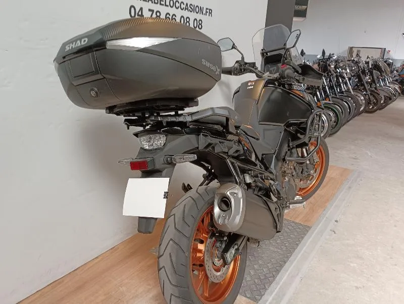DL VSTROM 1050