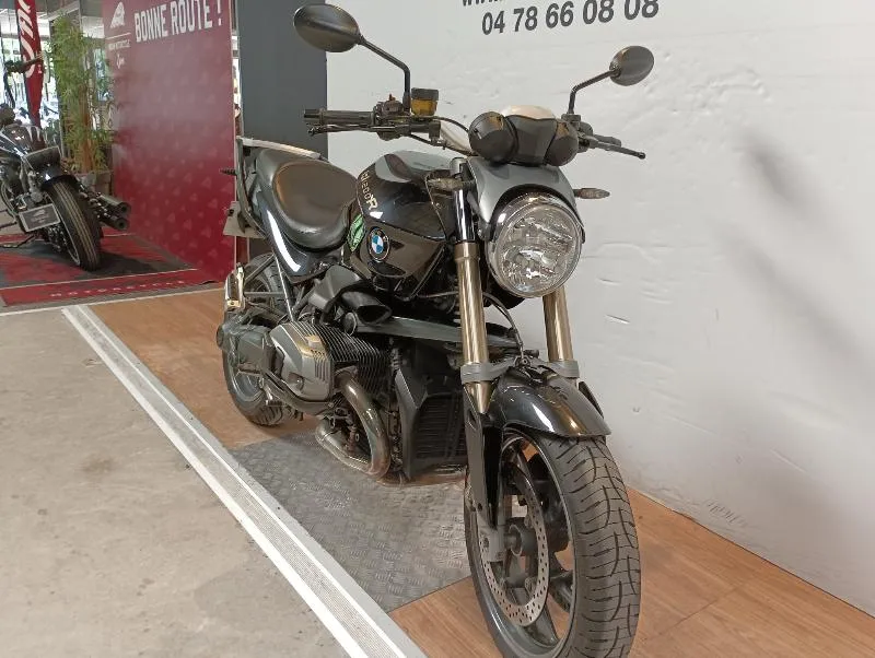R 1200 R