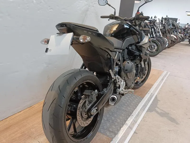 GSX8S