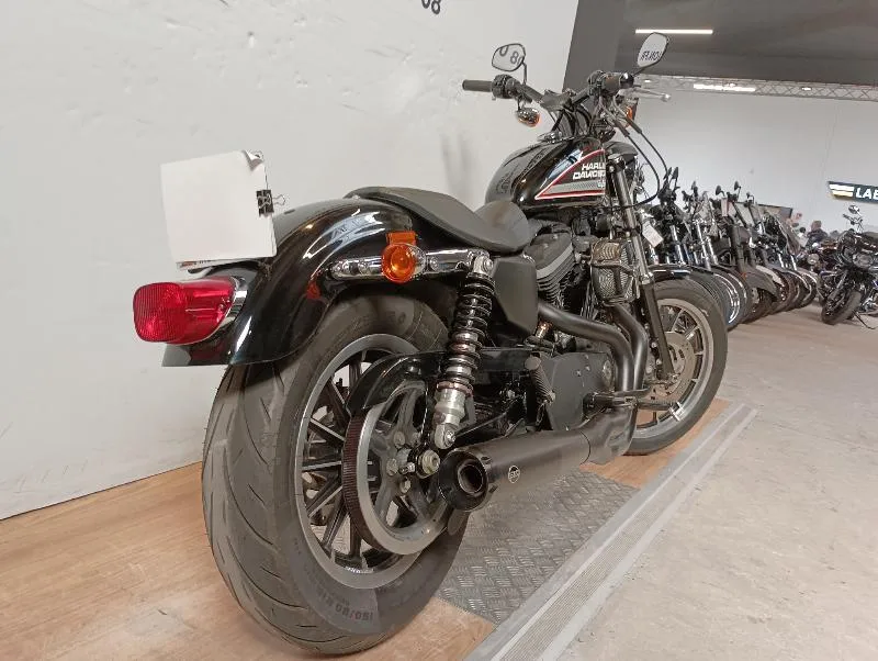 SPORTSTER 883 R