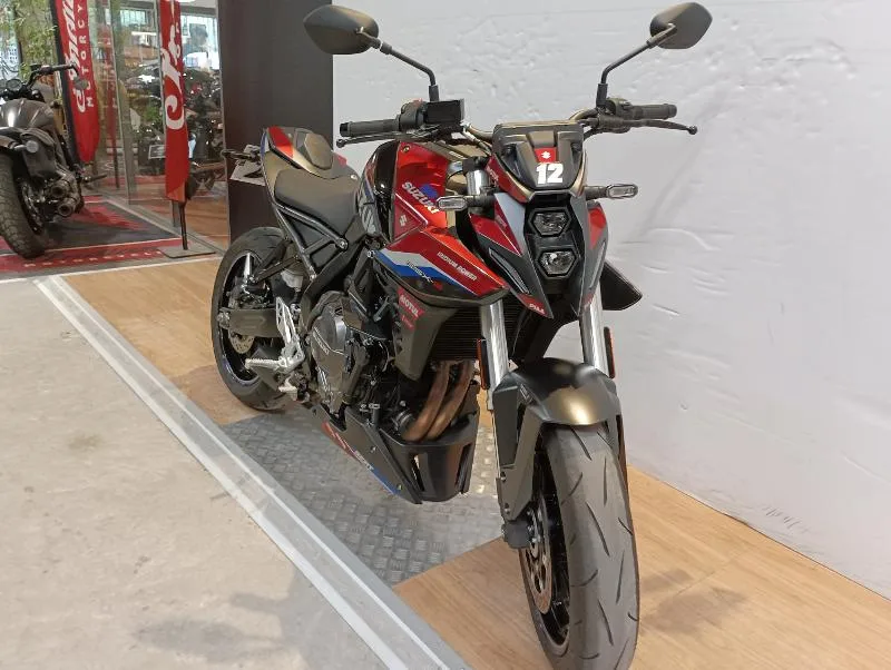 GSX8S
