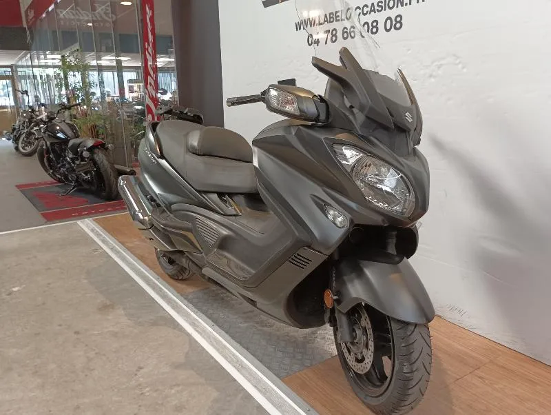 BURGMAN 650