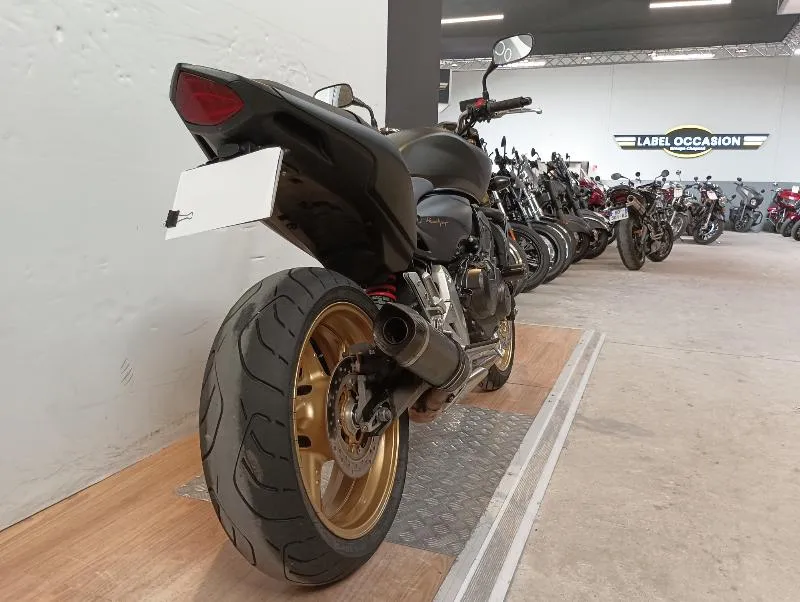 CB 600 F HORNET