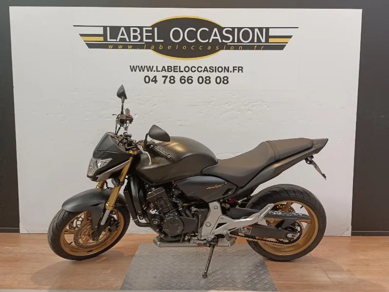 CB 600 F HORNET