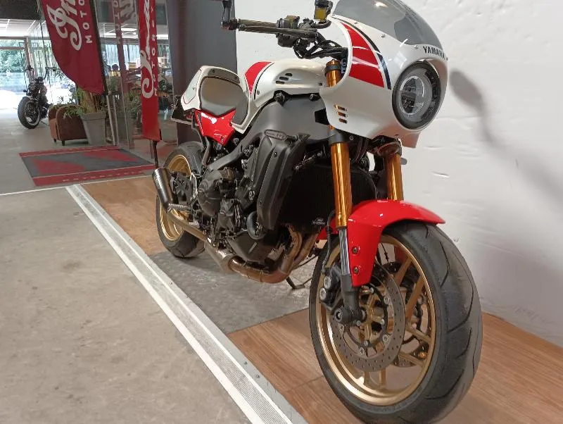 XSR 900