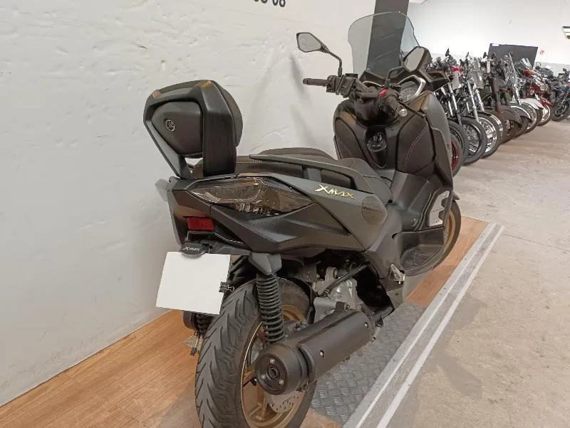 XMAX 125 TECH MAX
