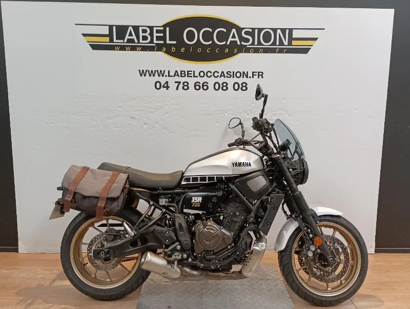 XSR 700