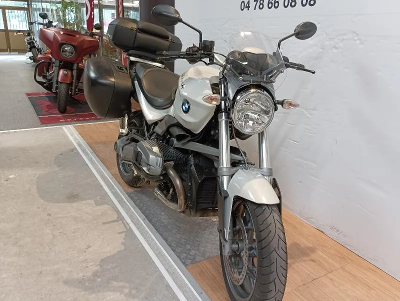 R 1200 R
