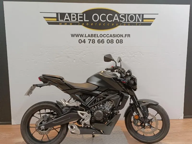 CB 125  R