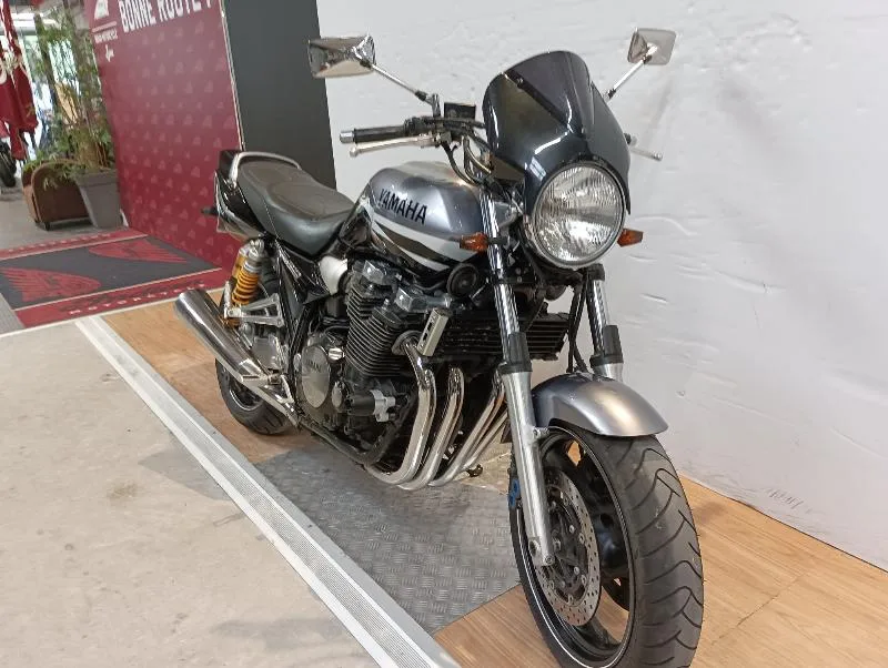 XJR 1300