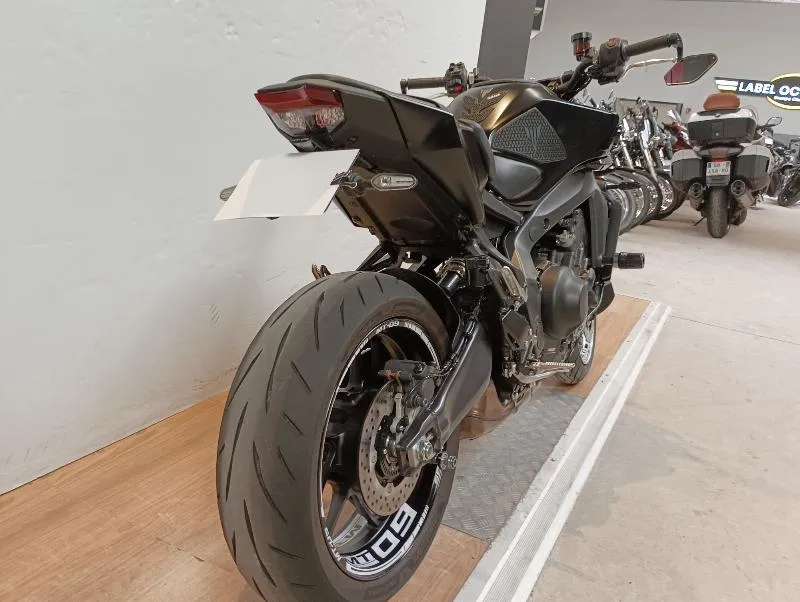 MT09