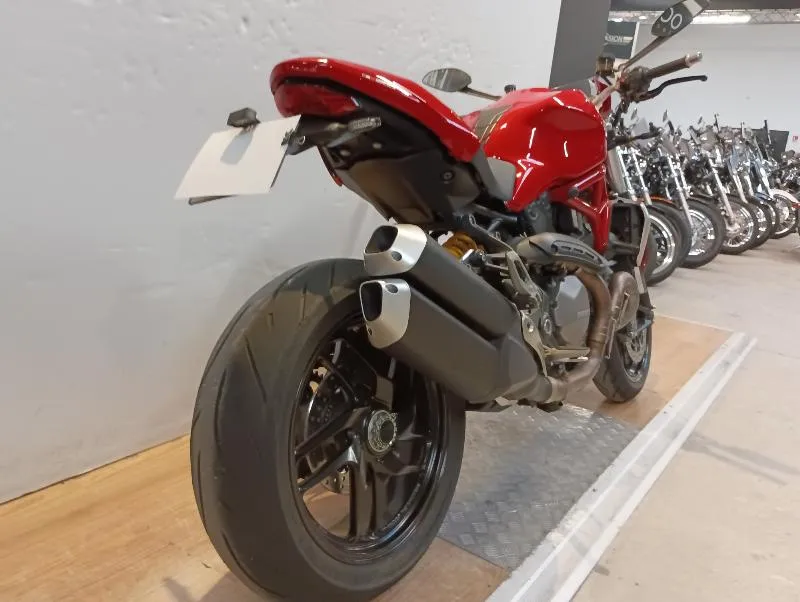 MONSTER 1200