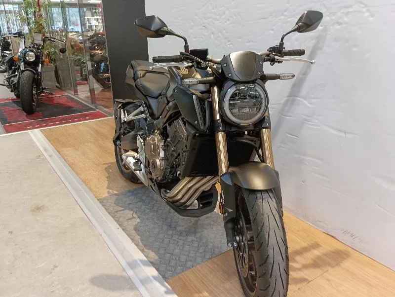 CB 650 R
