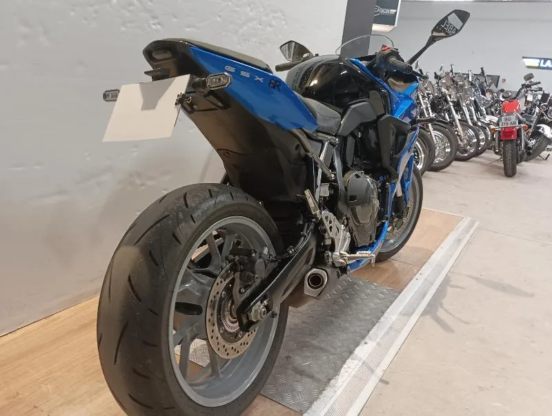 GSX8R