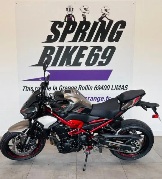 Z 900 2025