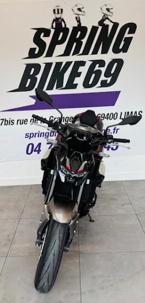 Z 900