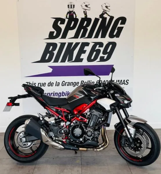 Z 900