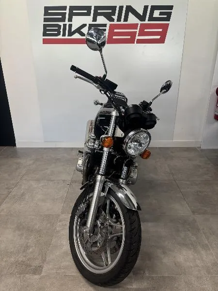 CB 1100