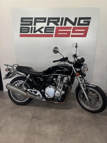CB 1100