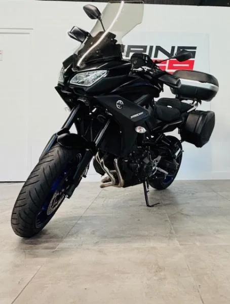 TRACER 900