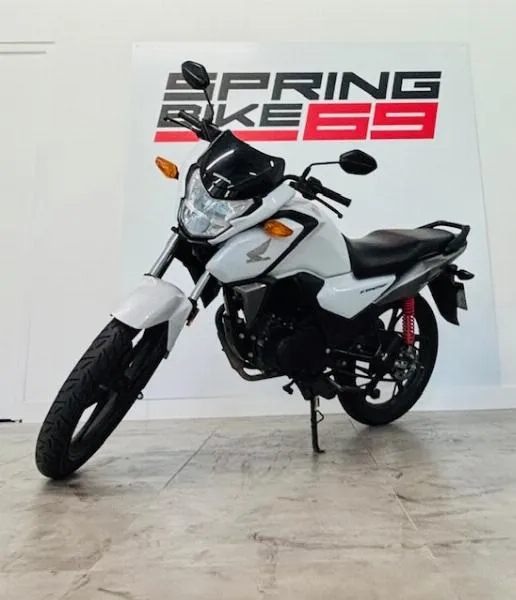 CB 125 F