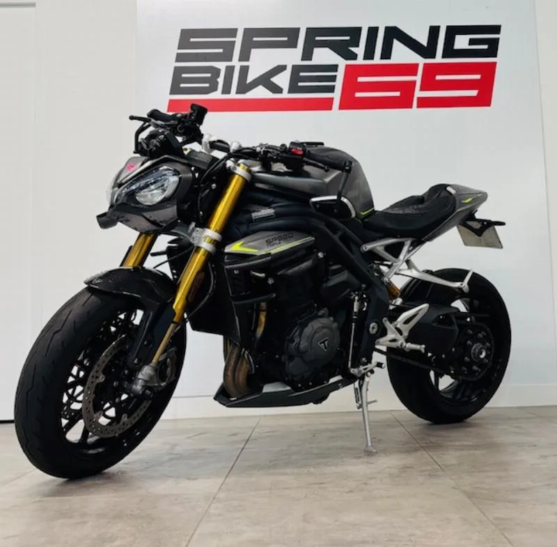 SPEED TRIPLE 1200 RS