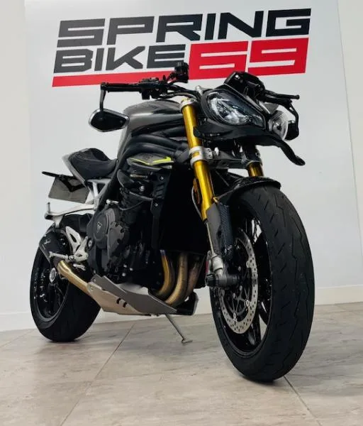 SPEED TRIPLE 1200 RS