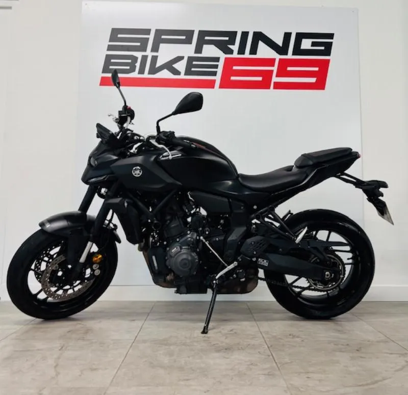 MT07 