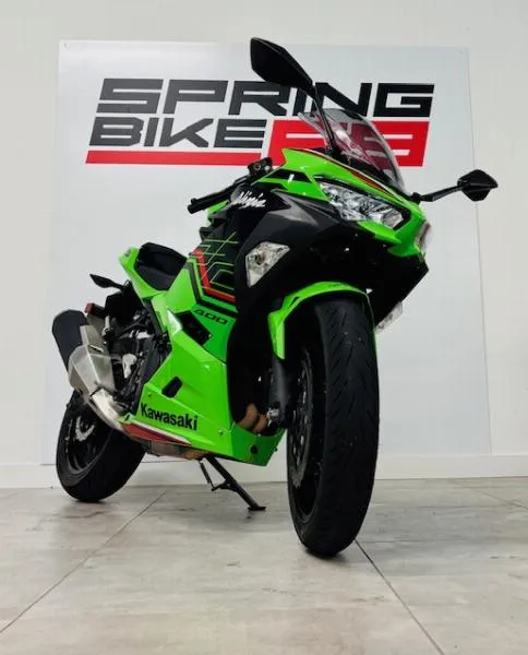 NINJA 400