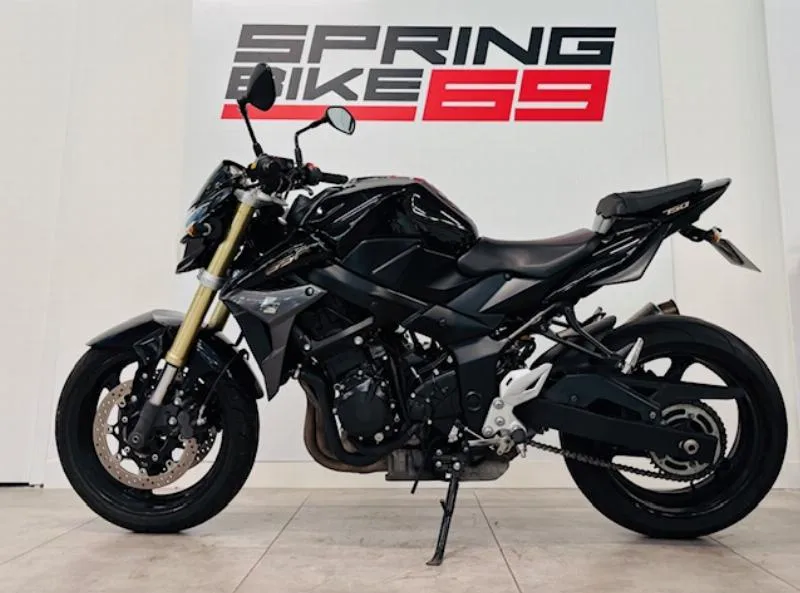 GSR 750