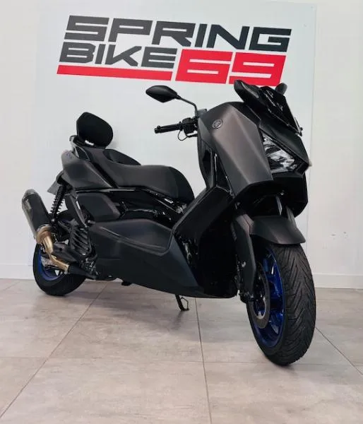 XMAX 125