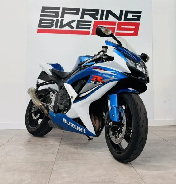 GSXR 750